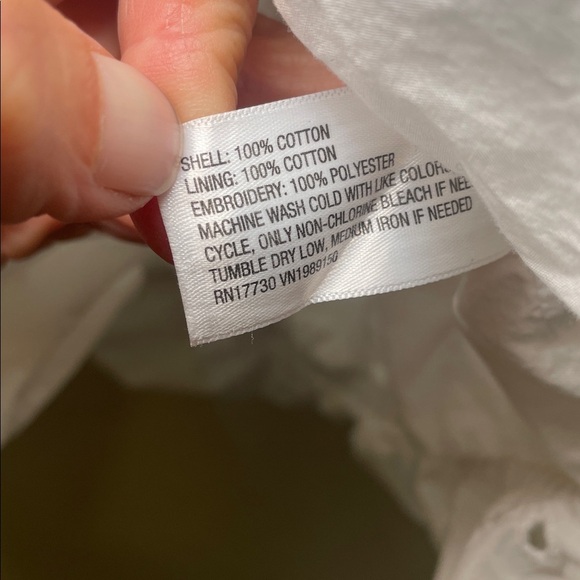 a new day White Eyelet Bubble Hem Tank Top Large - Picture 5 of 7